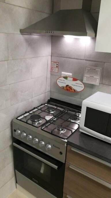 'C' Dazzling Modern 2 Bdrm Apt In Khalda Free Wifi Amman Exterior photo